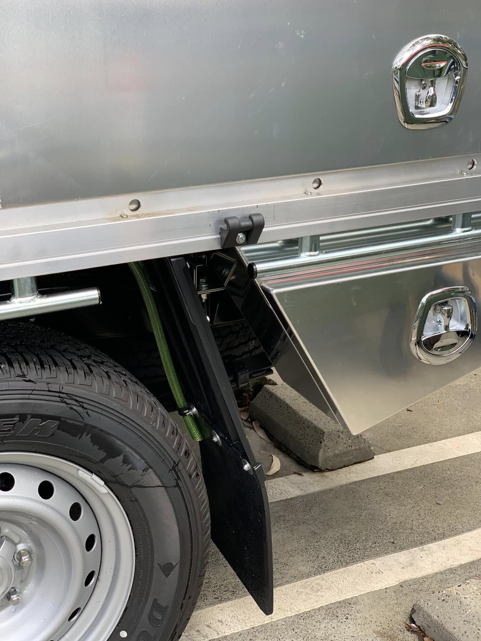 Safe Starting Connector with Drain Hose