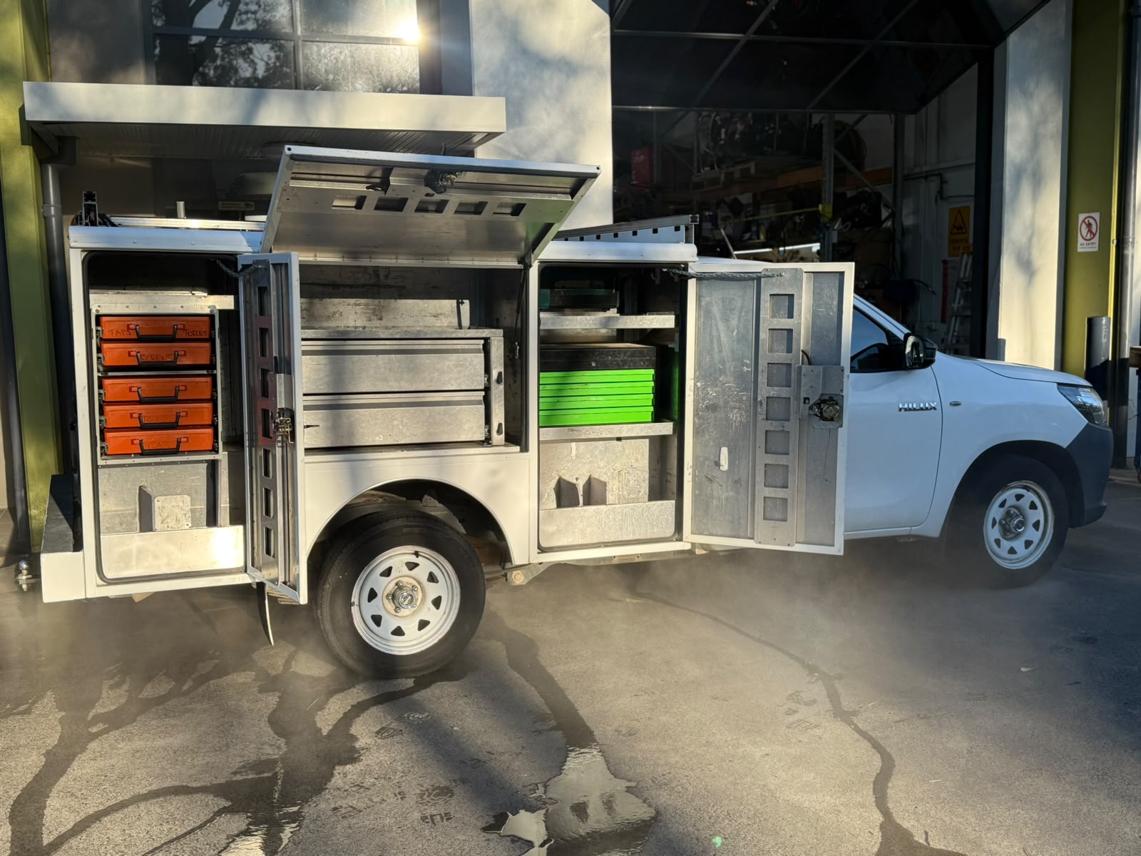 2019 Toyota Hilux + High Pressure Water Jetter